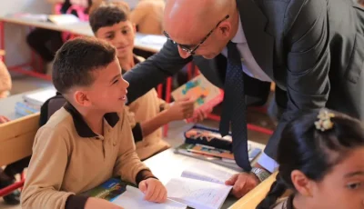 وزير التعلم يتابع مستوى التحصيل الدراسي للطلاب.. ويؤكد أهمية دراسة مادة البرمجة والذكاء الاصطناعي