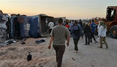 مصرع وإصابة 6 أشخاص إثر حادث تصادم لودر وسيارة نقل بالبحيرة|بث مباشر