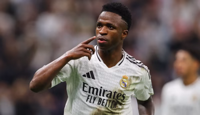 ريال مدريد يحسم موقفه من تجديد عقد فينيسيوس