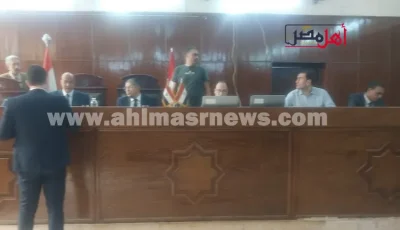 في الساعات الآولى.. 13 مرشحًا يقدمون أوراق ترشحهم في ماراثون النواب بسوهاج