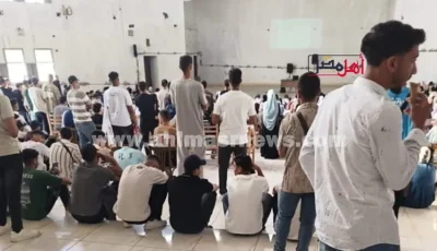 عميد زراعة الزقازيق: صورة جلوس الطلاب على الأرض غير حقيقية.. والمسرح تحت التطوير