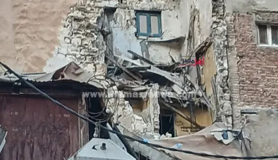 استغاثة أهالي الجمرك بالإسكندرية من عقار انهار جزء منه