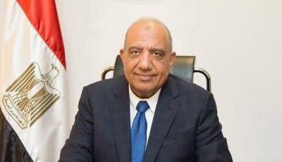 وزارة الكهرباء: التوسع في أنظمة تخزين الطاقة بواسطة البطاريات لتعظيم الفائدة من المحطات الشمسية ومحطات الرياح