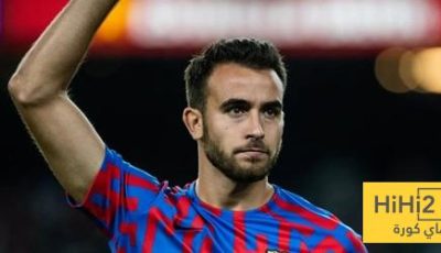 من لاعب احتياطي إلى قائد الدفاع في برشلونة