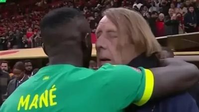 كلود لوروا.. ساديو ماني يستمع لنصيحة كلود لوروا ويوقف أزمة نهائي كأس أمم أفريقيا