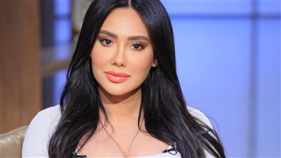 بعد ياسمين عبد العزيز.. نشر صور مفبركة لـ مي القاضي