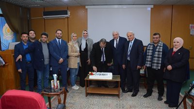 بحضور عميد الكلية ونقيب العلميين.. كلية علوم المنصورة تحتفل بمرور 10 سنوات على برنامج البتروكيماويات