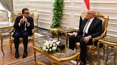 رئيس مجلس النواب يستقبل نائب رئيس الوزراء ووزير الصحة للتهنئة برئاسة البرلمان