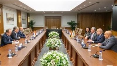 مصر وهولندا تتجهان نحو مستقبل أخضر.. تعزيز التعاون في الهيدروجين والطاقة المستدامة بالمنطقة الاقتصادية لقناة السويس