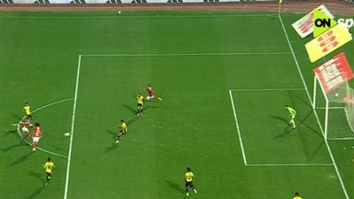 الأهلي ضد وادي دجلة.. العارضة تمنع هدف عالمي لـ إمام عاشور لاعب الأهلي في مرمى وادي دجلة