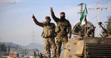 الجيش السورى يعلن غرب الفرات منطقة عسكرية بعد اشتباكات مع قوات قسد.. القوات الحكومية تفرض سيطرتها على منطقة مسكنة بريف حلب.. قوات سوريا الديمقراطية تتهم دمشق بخرق الاتفاق.. والقتال يحرم 58 ألف شخص من منازلهم