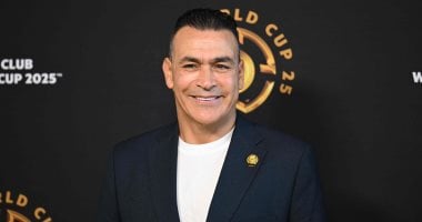 عصام الحضرى يحضر مباراة مصر ونيجيريا من مقصورة ملعب محمد الخامس