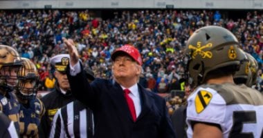 عام على تولى ترامب الحكم.. كيف أعادت سياسات الرئيس الأمريكى رسم خريطة العالم؟.. صعود منطق القوة وتصدع التحالفات.. صراع مفتوح مع الصين وروسيا.. وأوروبا تبحث عن استقلالها فى عالم أكثر انقساما وأقل استقرارا