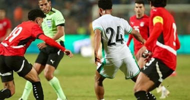 حارس نيجيريا ينقذ مرماه من أول أهداف اللقاء أمام منتخب مصر