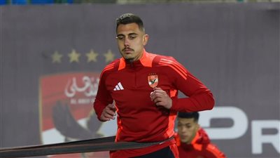 شوبير يحذر الأهلي من التفريط في جراديشار قبل التعاقد مع بديل