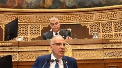 وزير الري يحذر 16 محافظة من التعديات على نهر النيل