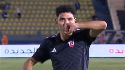 ستاد المحور عبدالكريم مصطفى وتوفيق محمد على طاولة بيراميدز في الميركاتو الشتوي