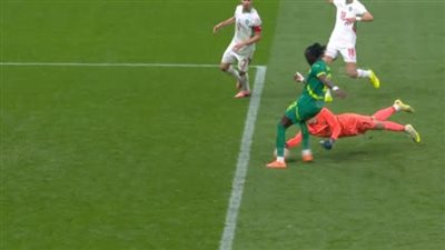 منتخب المغرب.. شريف ندياي يهدر أغرب انفراد لـ السنغال أمام المغرب وتألق ياسين بونو في نهائي كأس الأمم الإفريقية