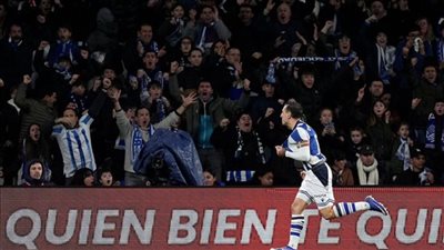 ريال سوسيداد ضد برشلونة.. العارضة وتقنية الفيديو تهدي ريال سوسيداد الفوز على برشلونة (1/2) في الدوري الإسباني