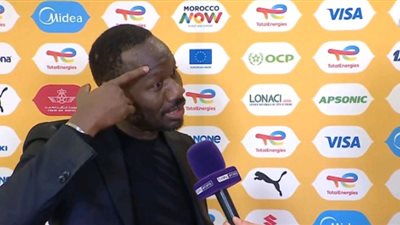 بابي ثياو مدرب السنغال: طلب الانسحاب من نهائي أفريقيا كان لحظة غضب ونعترف بأخطاء الحكم
