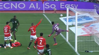 تابع مباراة مصر ونيجيريا.. الحكم يلغي هدف أكور أدامز في شباك مصطفى شوبير بسبب خطأ لـ حمدي فتحي