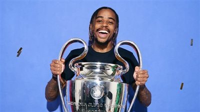 أوكسير ضد بي اس جي.. برادلي باركولا يسجل الهدف الأول لـ باريس سان جيرمان في مرمى أوكسير بصناعة عثمان ديمبلي