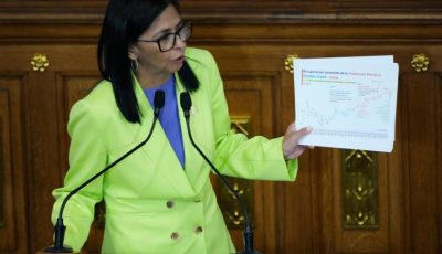 فنزويلا تطلق ورشة إصلاح قوانين تسهل الاستثمار في قطاع النفط