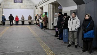 أوكرانيا تسعى إلى ضمانات أمريكية وسط ضربات روسية