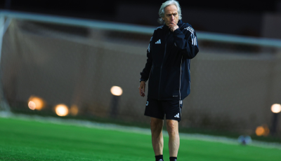 قبل مواجهة النصر والشباب .. الهلال يستنكر تصريحات جيزوس