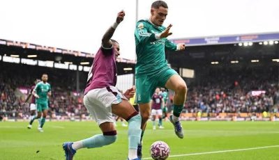 كيفية مشاهدة مباراة ليفربول وبيرنلي بثاً مباشراً في الدوري الإنجليزي