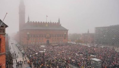 متظاهرون في الدنمارك يدعمون غرينلاند بعد تهديد ترامب بالاستيلاء عليها