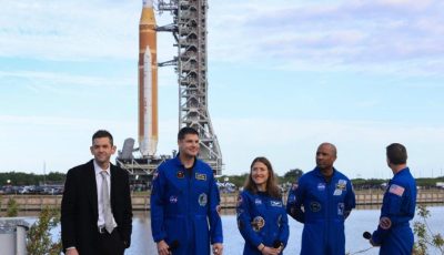 صاروخ ناسا الجديد يستعد لمهمة «أرتميس 2» للدوران حول القمر