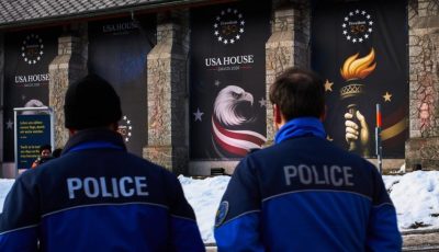 مئات المتظاهرين إلى دافوس.. «من أجل العدالة الاجتماعية»