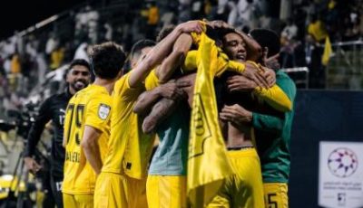 جونيور يحلّق بالوصل في مباراة «طيران الإمارات»