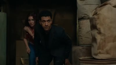 مسلسل بطل العالم الحلقة 2.. مغامرة جديدة لـ عصام عمر وجيهان الشماشرجي