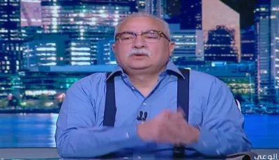 إبراهيم عيسى ينتقد إلغاء إعفاء الهواتف: الحكومة تتعامل مع المصريين في الخارج بعقلية الجباية
